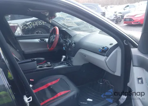 2008 Mercedes-Benz C 300 Luxury 4Matic/Sport 4Matic из США, поврежденный, VIN WDDGF81X48F083566